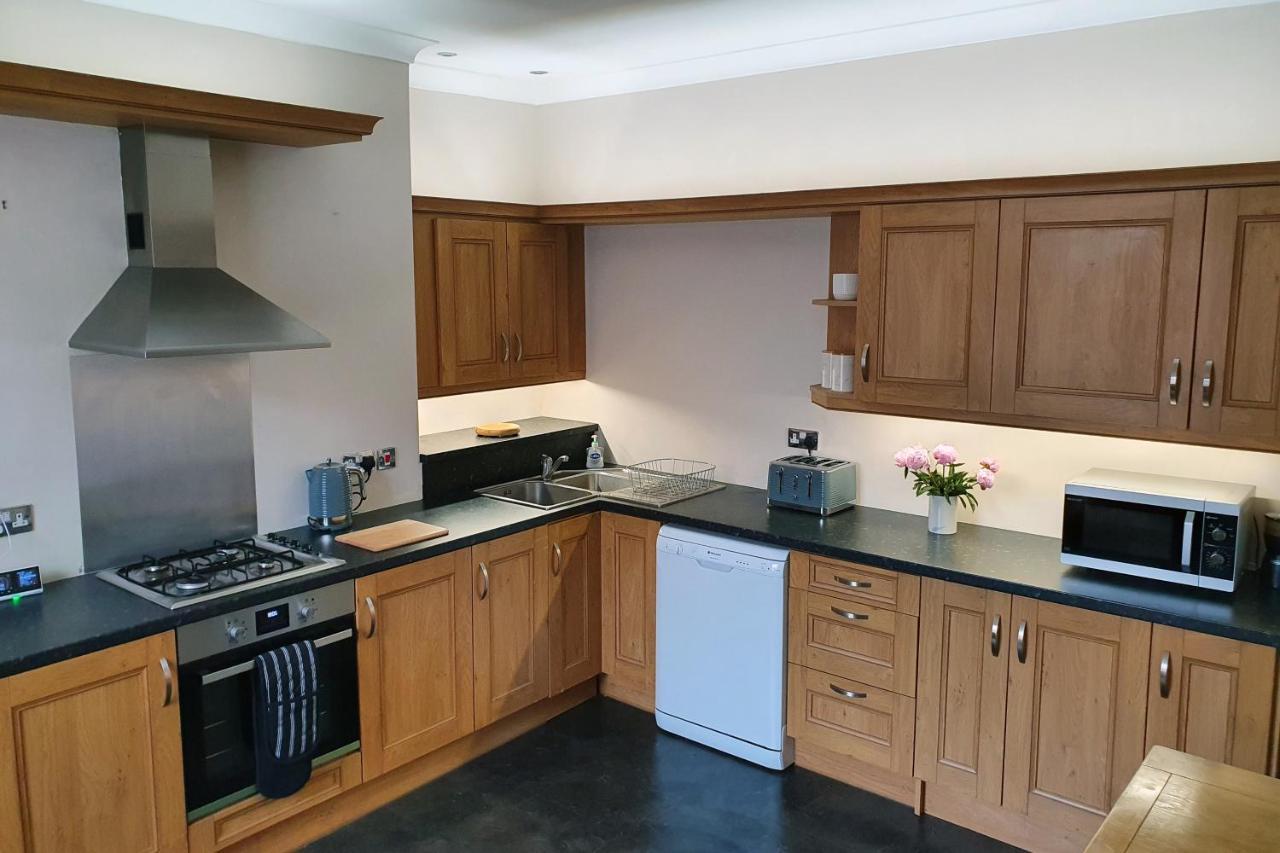 Villa Coastal Escape In The Heart Of Saltburn Exterior foto